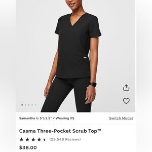 Casma three-pocket scrub top